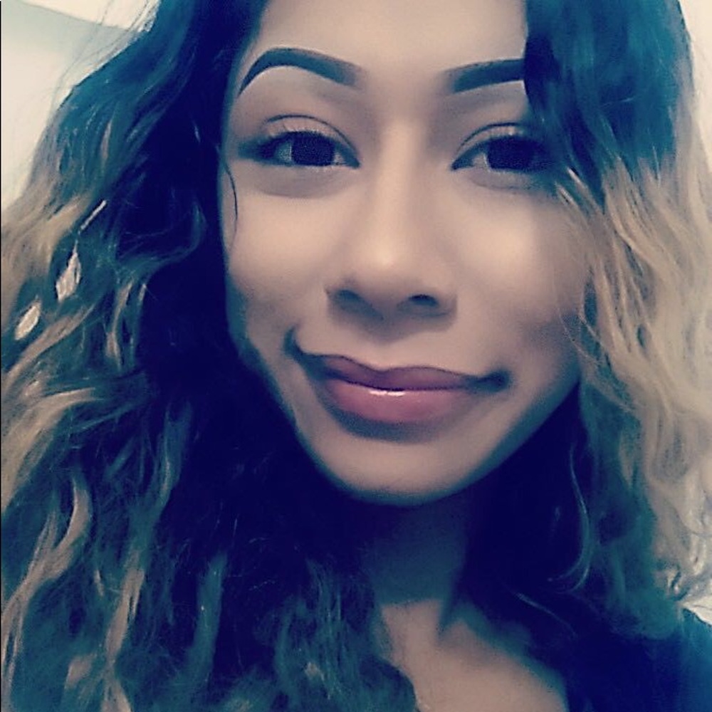 Meet your Posher, Destiny